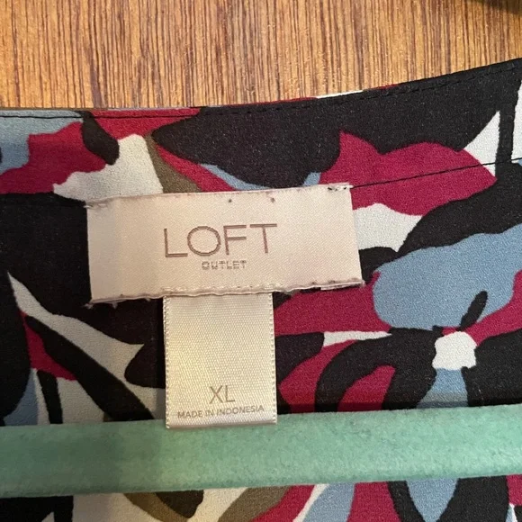 Loft shirt - Picture 3 of 3